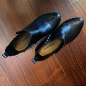 Barely-worn lucky brand kids booties size 3M